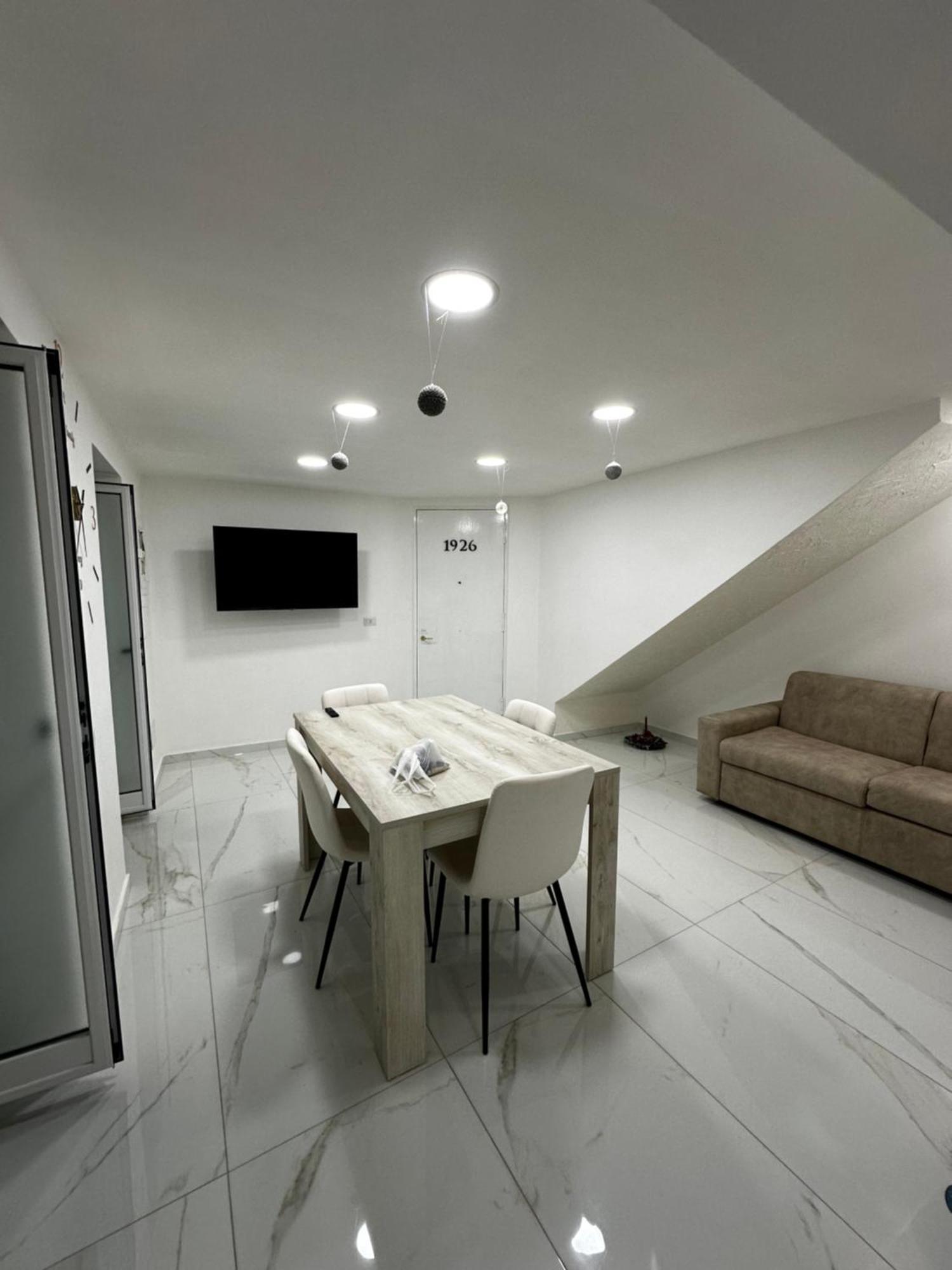 Domus Partenope Centro Storico Napels Buitenkant foto